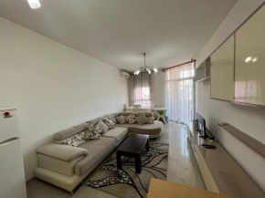 James Apartment